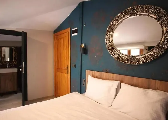 Galata By Rich Stambuł